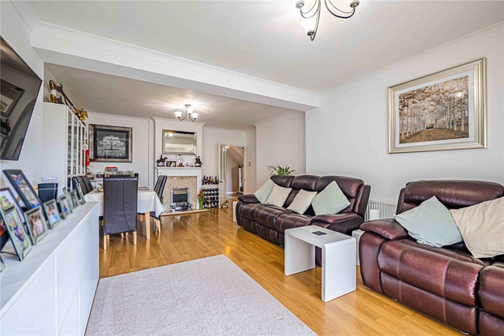 Stanborough Avenue, Borehamwood