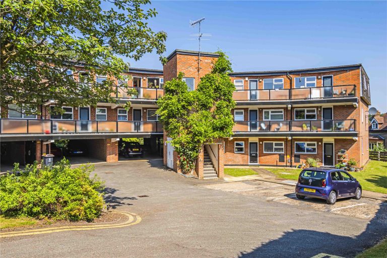 Priory Court, Berkhamsted