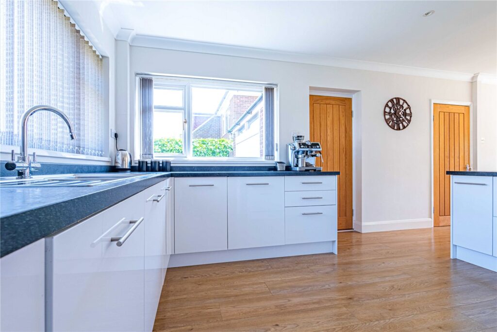 St. Anthonys Avenue, Leverstock Green