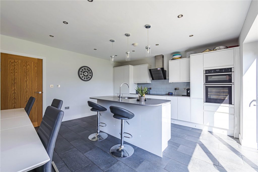 Harvey Drive, Dagnall