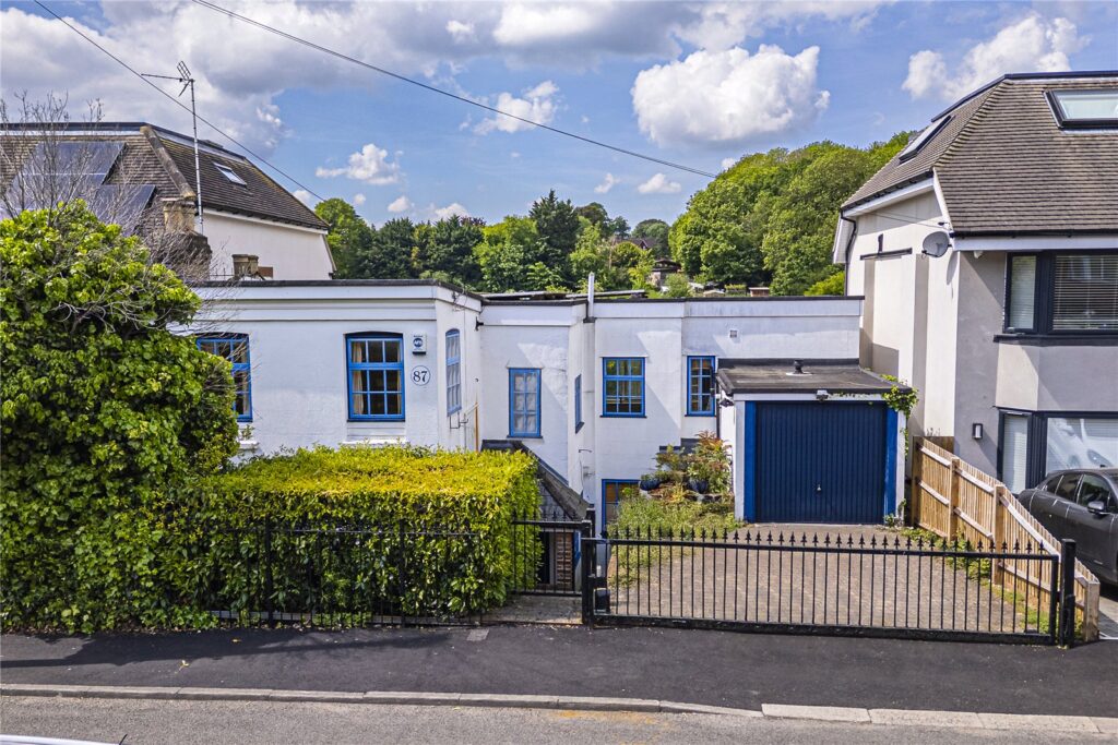 Sunnyhill Road Image