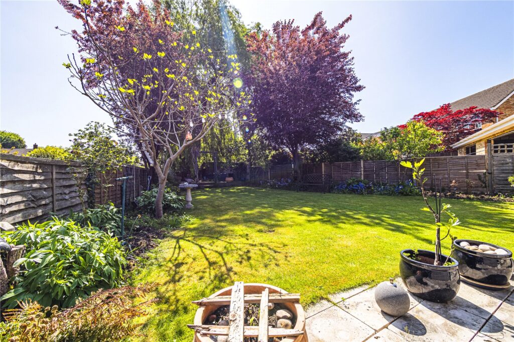 Delmar Avenue, Leverstock Green