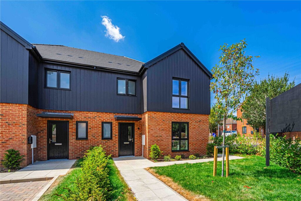 Newford Close Image