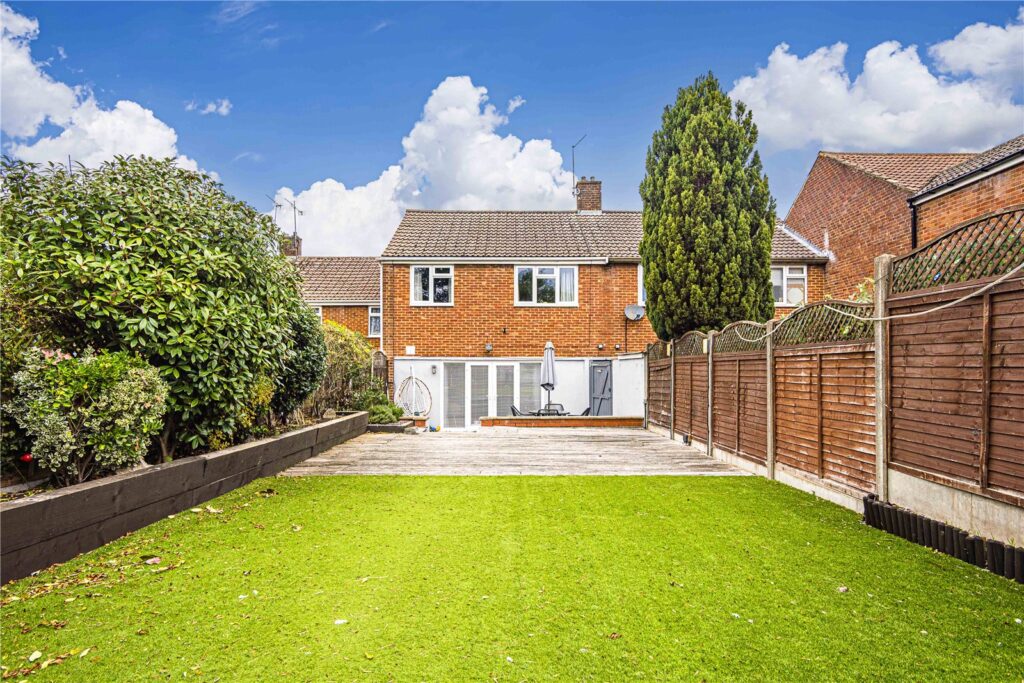 Great Whites Road, Hemel Hempstead