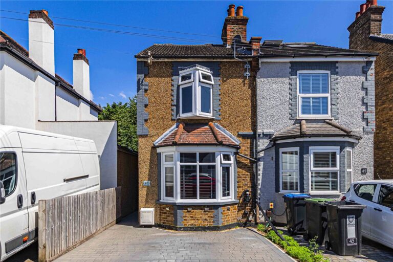 Alexandra Road, Kings Langley