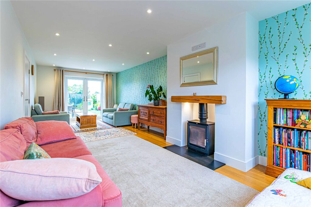 Dunstable Road, Tilsworth