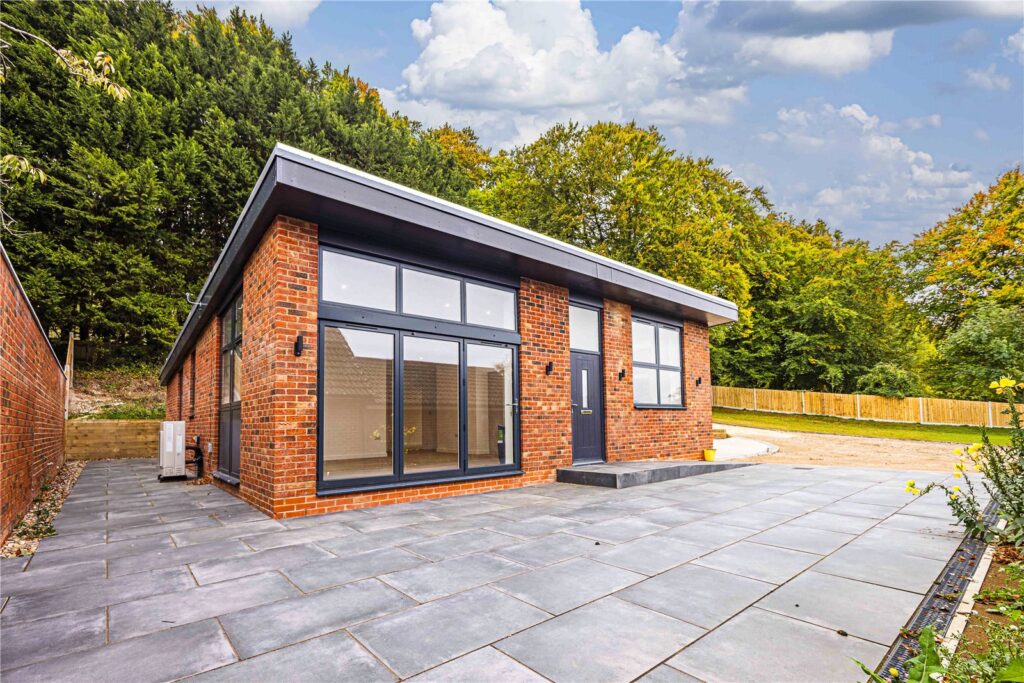 Dagnall Road Image