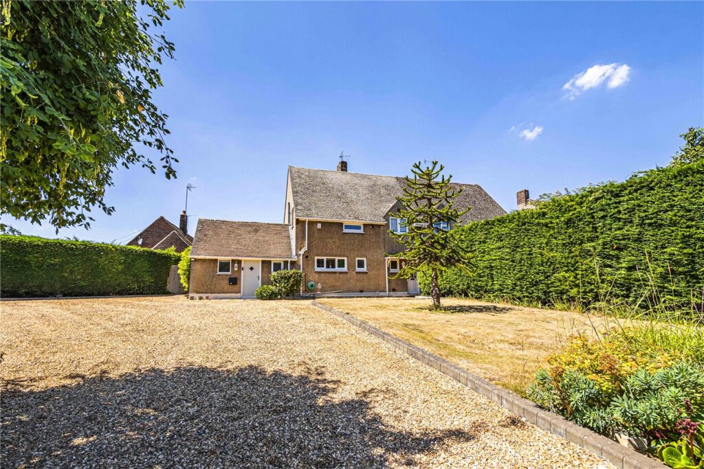 Totternhoe Road Image