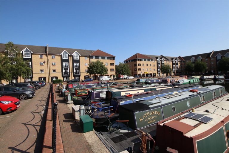 Evans Wharf, Apsley Lock