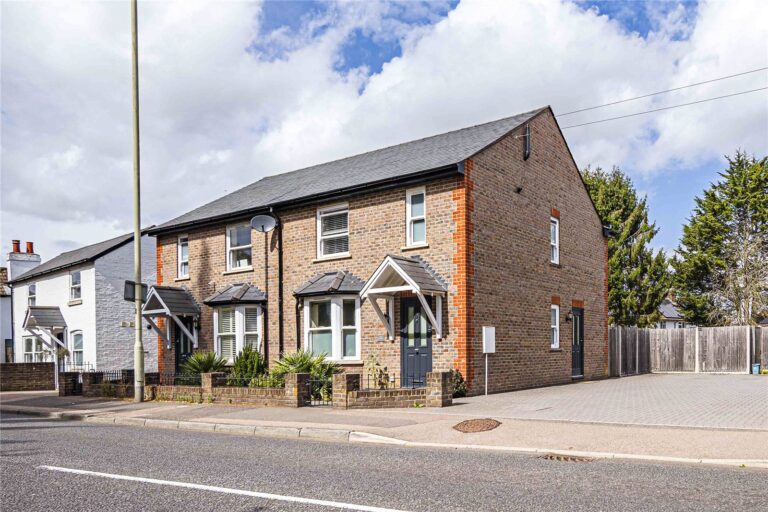 Leverstock Green Road, Leverstock Green