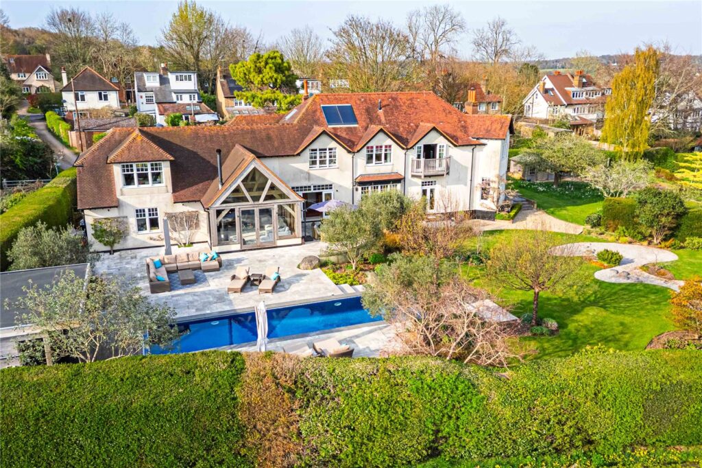 Langley Hill Image