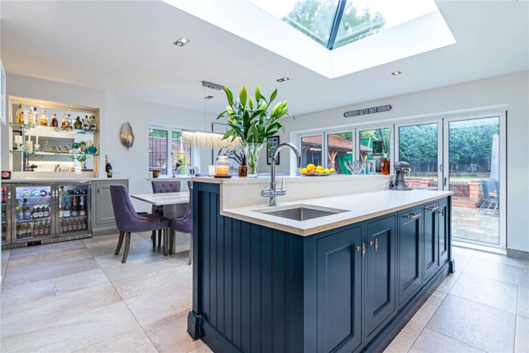 Toms Lane, Kings Langley