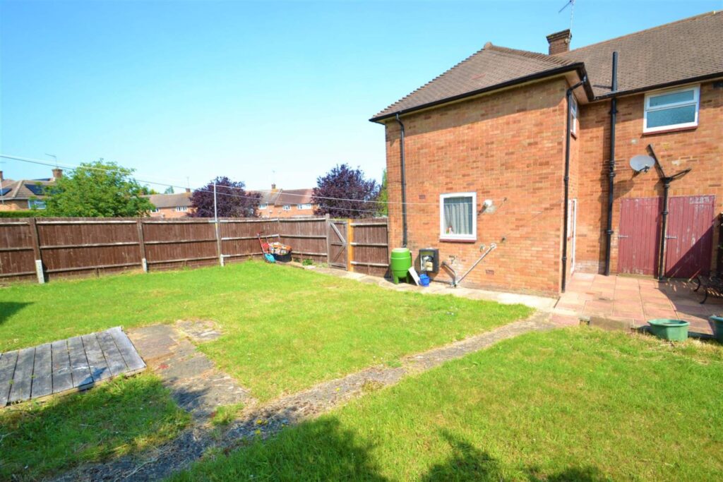 Kimbolton Green, Borehamwood