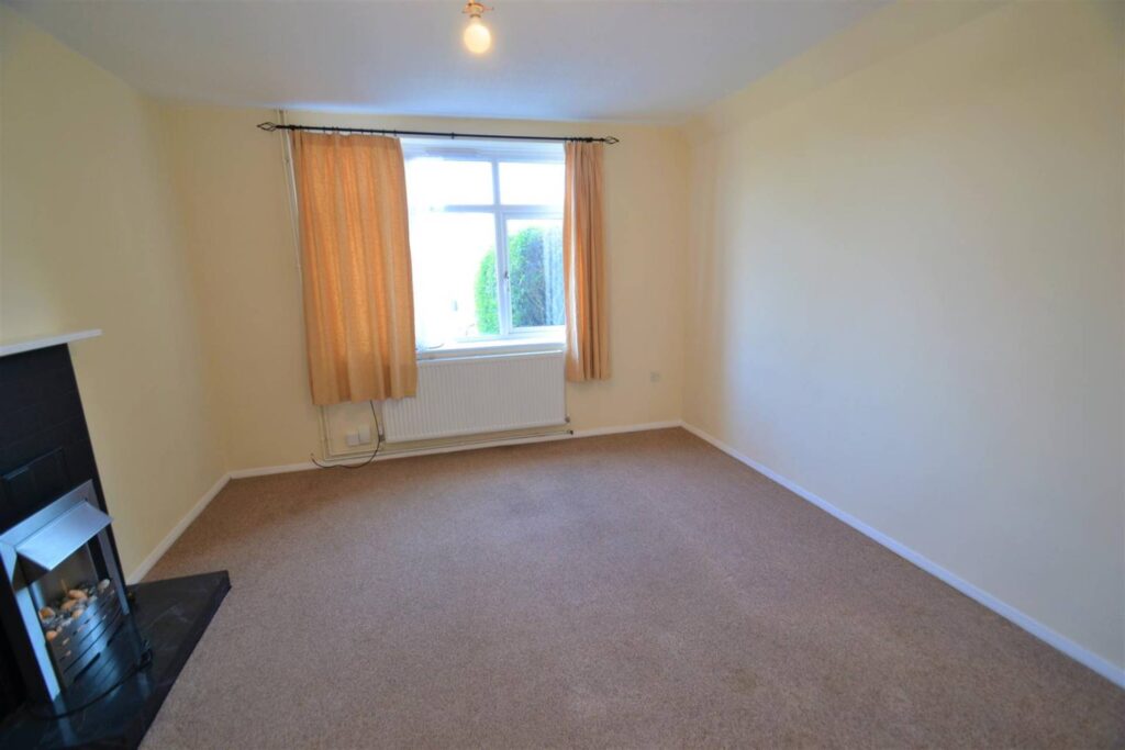Kimbolton Green, Borehamwood