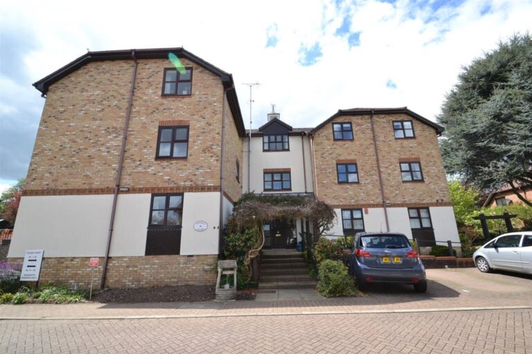 Watling Street, Radlett