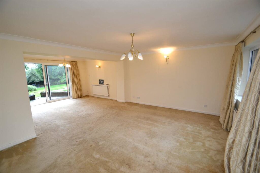 Flat 11 Gills Hill, Radlett
