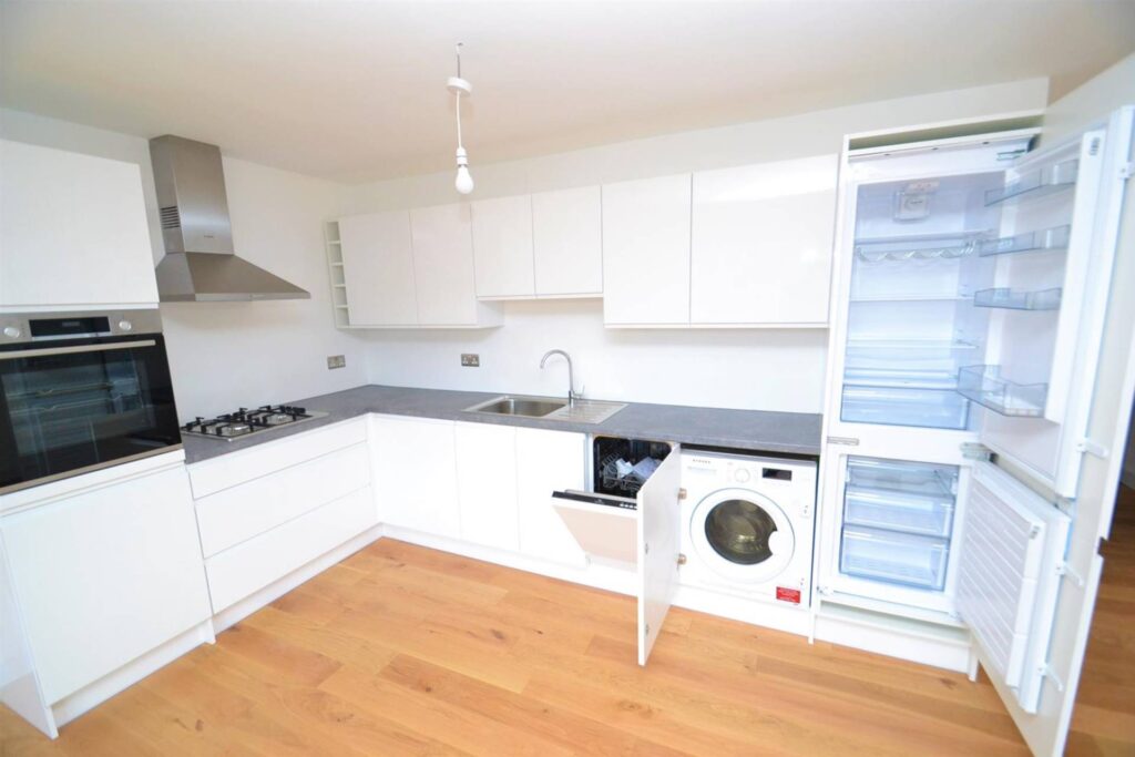 Flat 1 52 Watling Street, Radlett