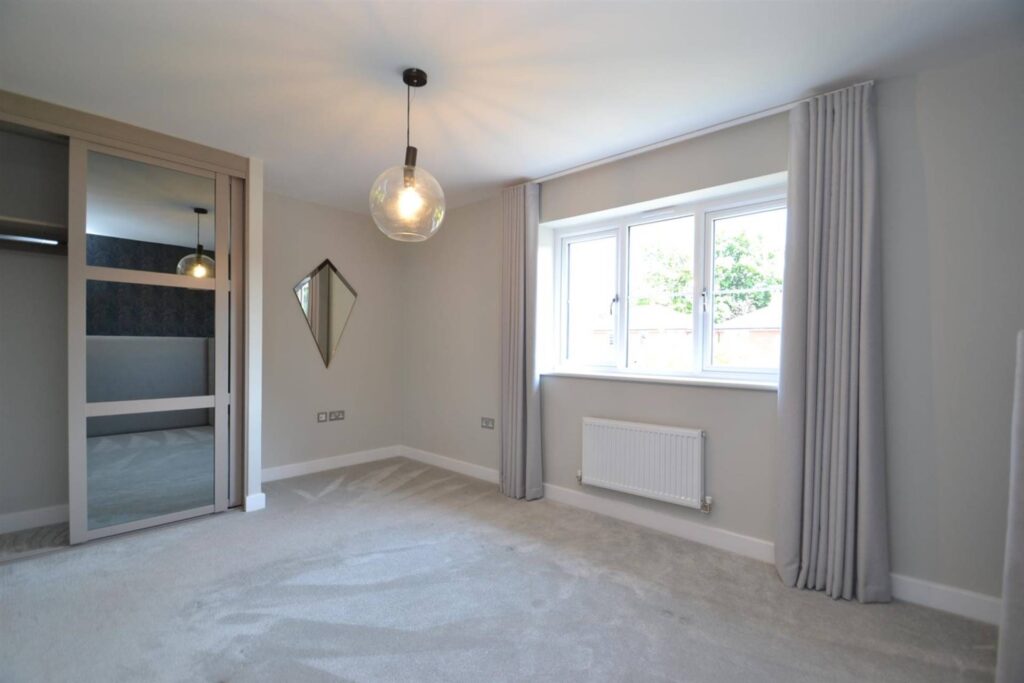 Heath Way, Shenley