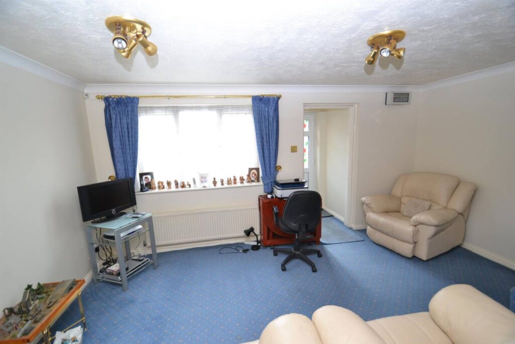 Oberon Close, Borehamwood