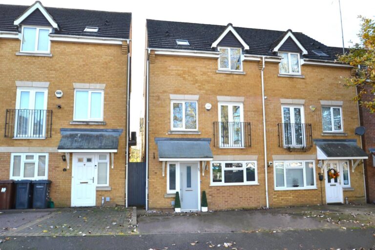 Wordsworth Gardens, Borehamwood
