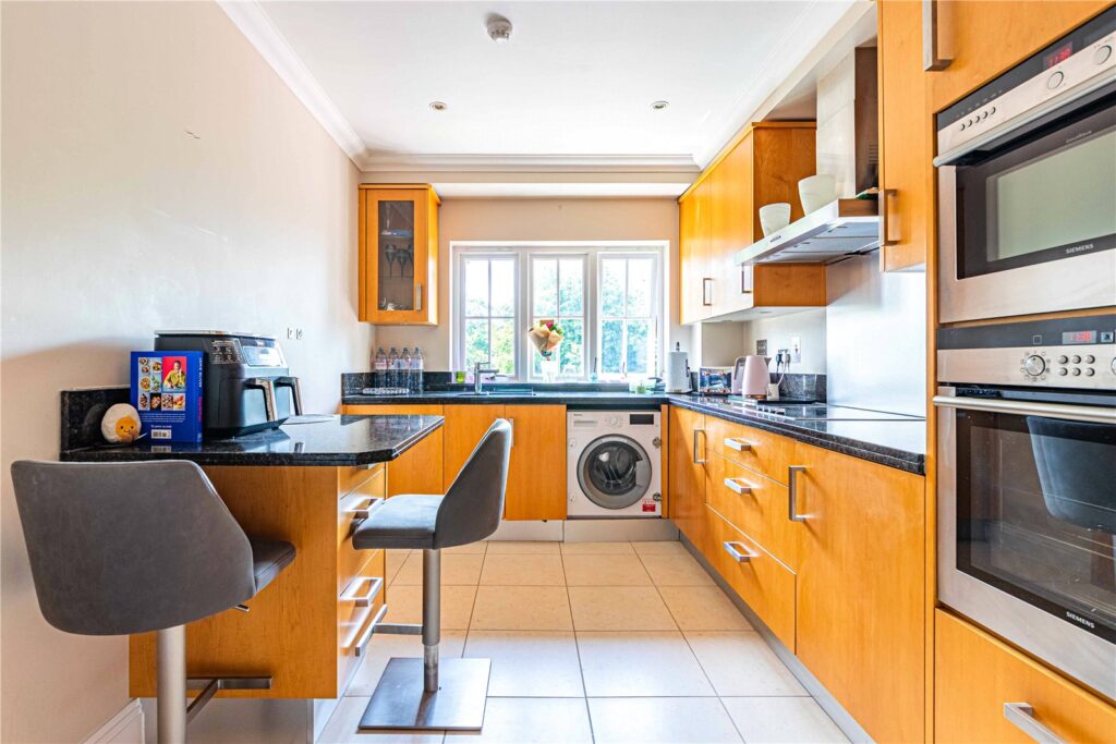 Wall Hall Drive, Aldenham