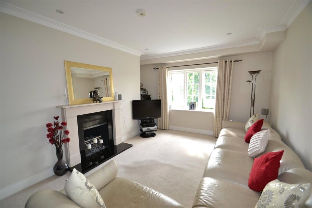 Wall Hall Drive, Aldenham